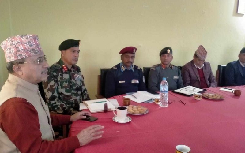 भूकम्प प्रभावितका लागि अस्थायी आवास निर्माणमा लाग्न उपप्रधानमन्त्री खड्काको निर्देशन