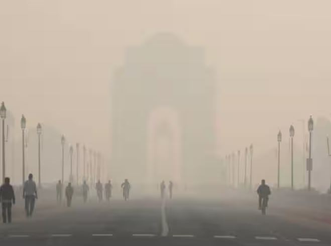 दिल्लीको हावामा धुलो र धुवाँ मात्रै, दुई दिनसम्म विद्यालय बन्द