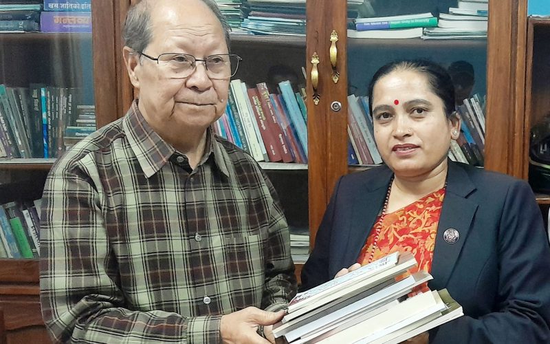 हरिबहादुरभित्र जनताको साहित्य र साहित्यकार