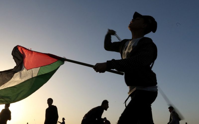 फेसबुकले प्यालेस्टाइन समर्थक आवाजहरू दबाउन थाल्यो: अधिकार समूह