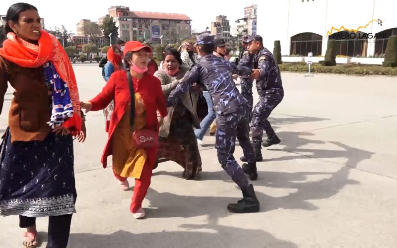 संसद् भवन छिर्ने लघुवित्तका ऋणीहरू हाजिर जमानीमा छोडियो