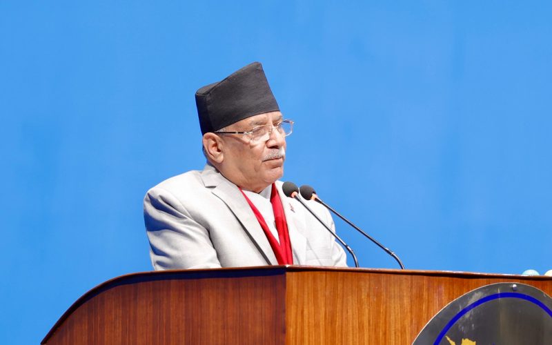 संसद्मा प्रचण्डको आक्रोश : तपाईँहरू मालिक, नागरिक दास हो?